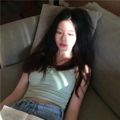 洞里的月亮